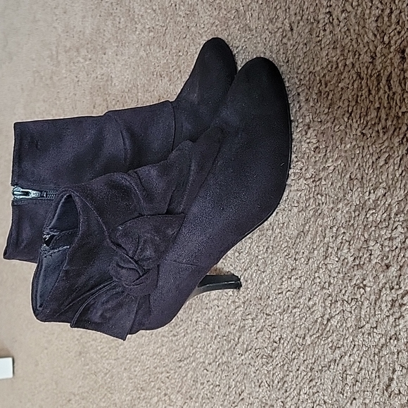 Apt. 9 Shoes - Ankle booties